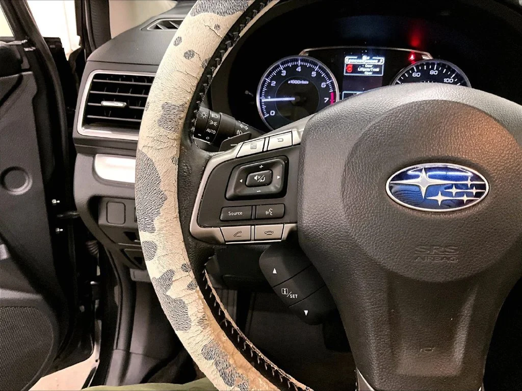 Used 2015 Gray Subaru 2.0i Limited image 10