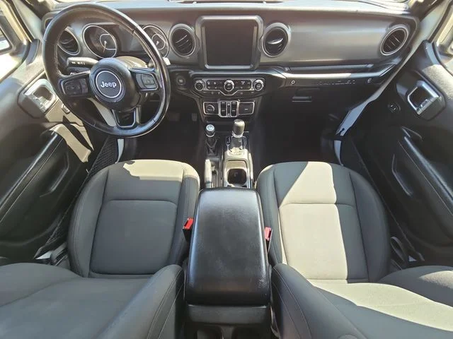 Used 2022 White Jeep Unlimited Willys image 32
