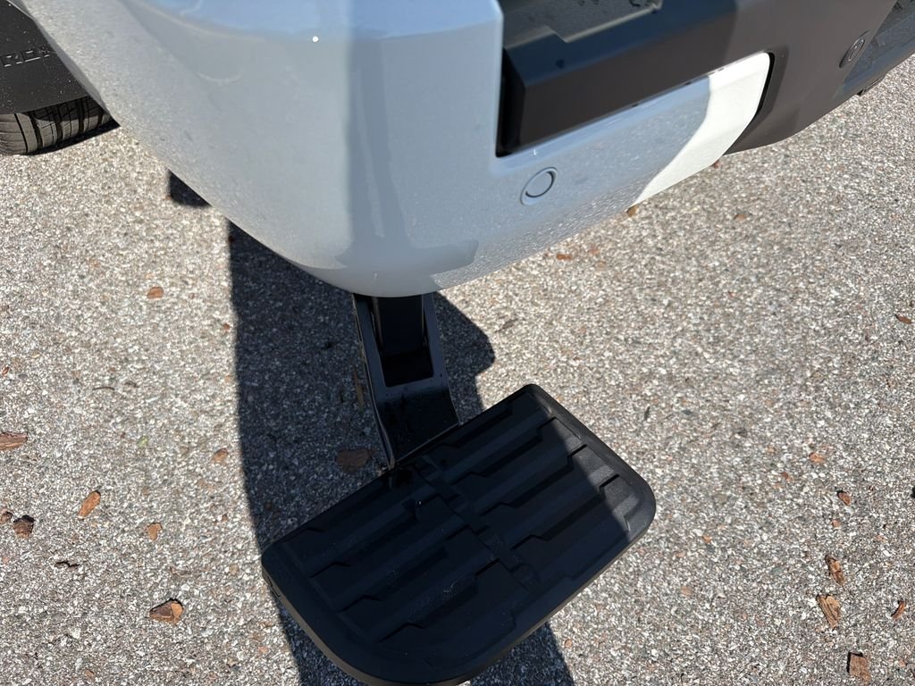 New 2026 Nissan Frontier SV 4D Crew Cab