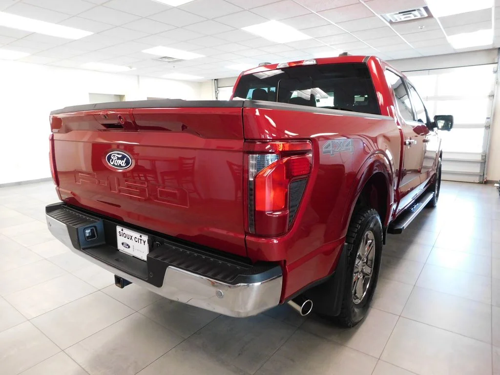 Certified Used 2025 Rapid Red Metallic Tinted Clearcoat Ford XLT image 5