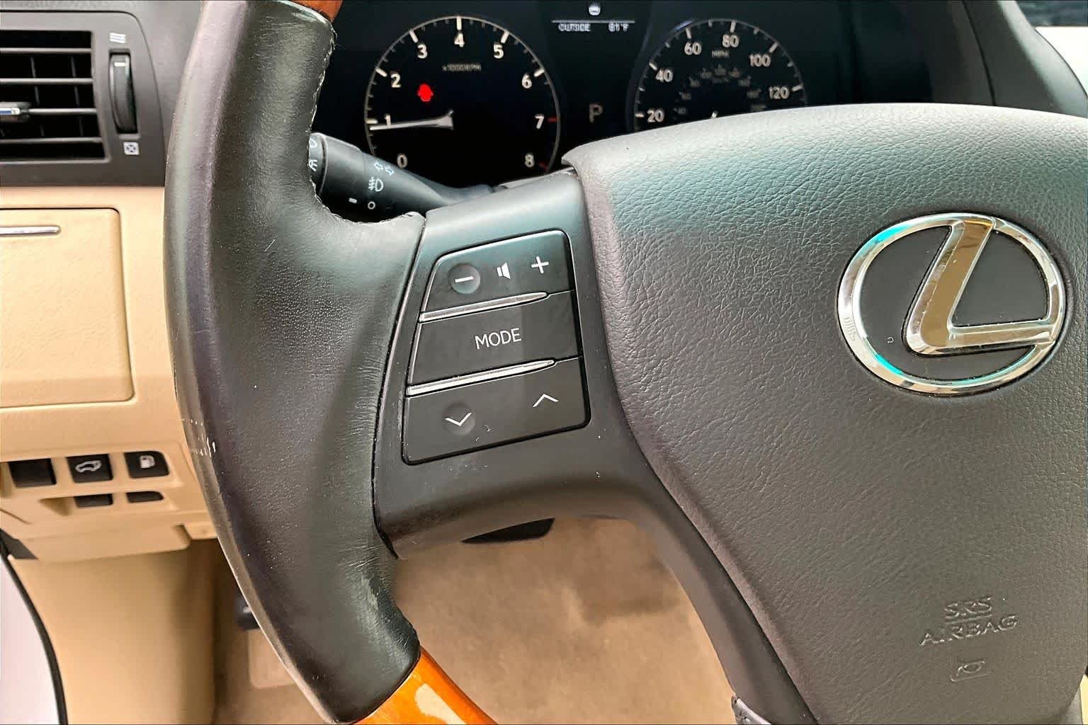 Used 2010 Starfire Pearl Lexus  image 20