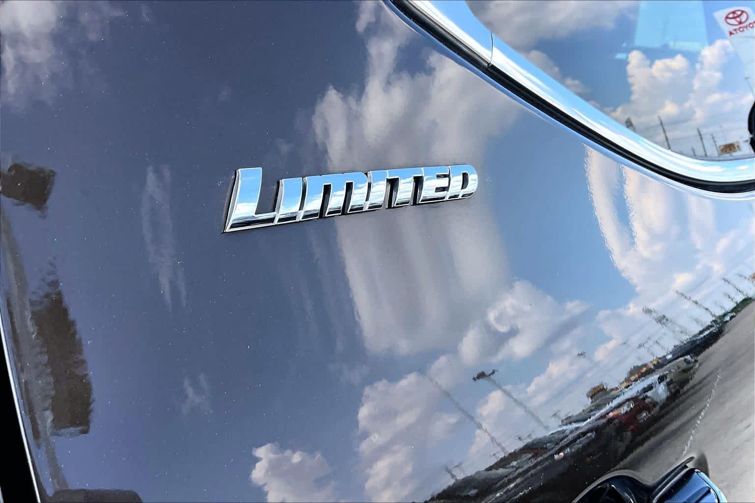 Used 2024 Smoked Mesquite Toyota Limited Hybrid image 10