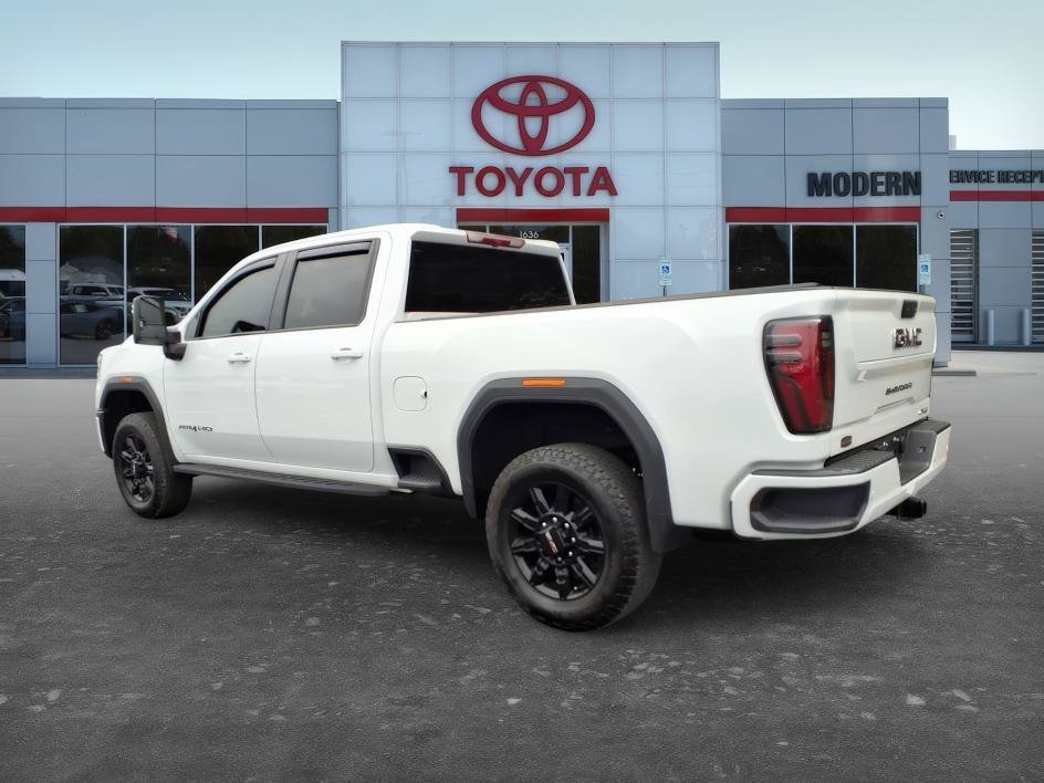 Used 2025 Summit White GMC AT4 image 3