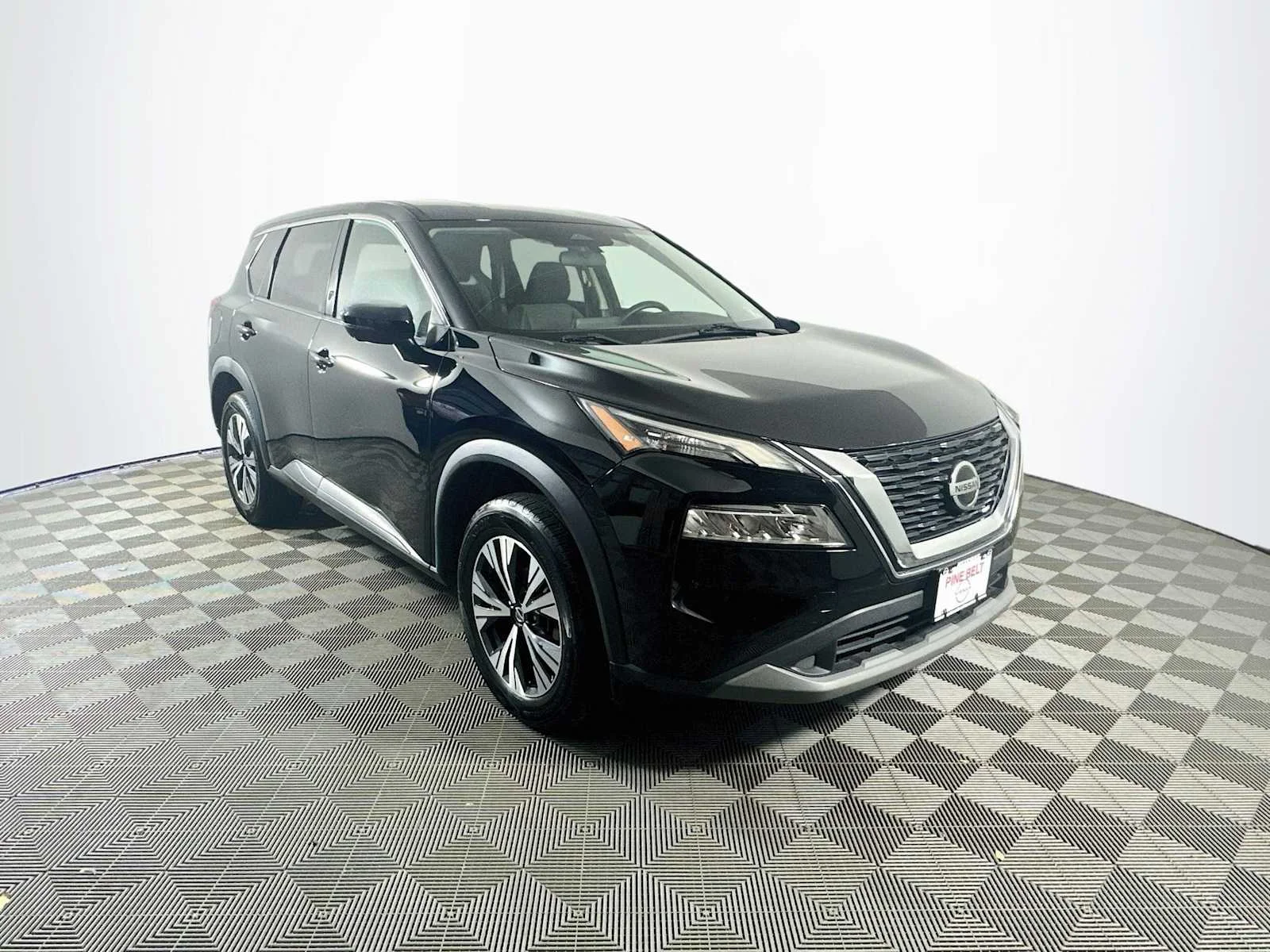 Used 2021 Super Black Nissan SV image 3