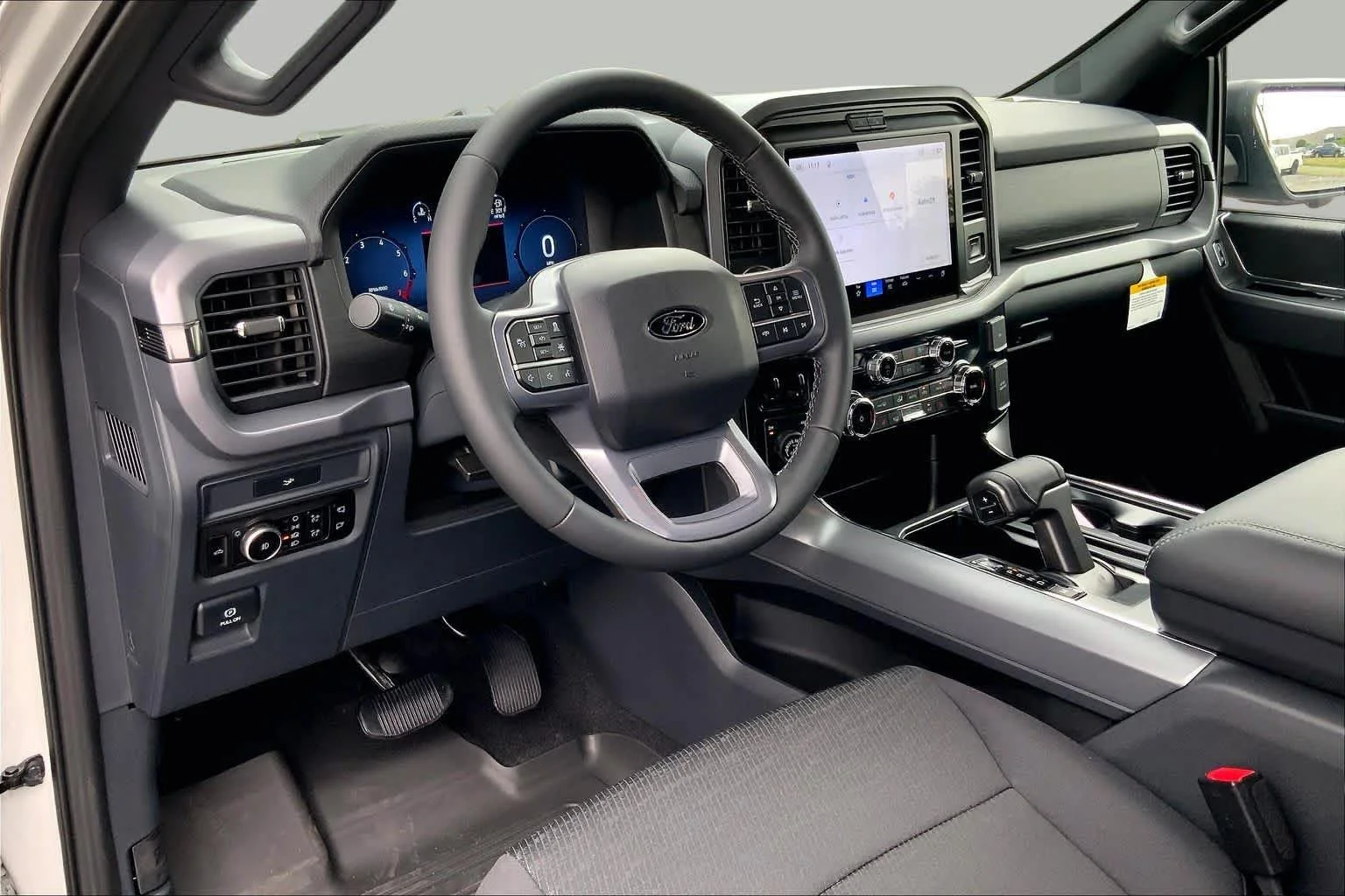 New 2026 Avalanche Ford XLT image 9