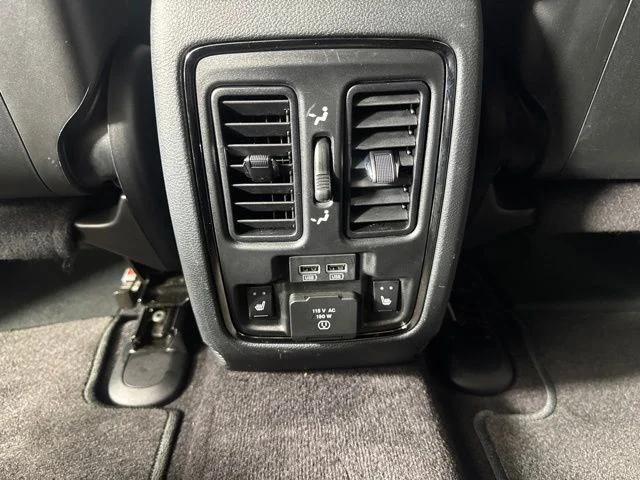 Certified Used 2018 Octane Red Pearlcoat Dodge R/T image 13