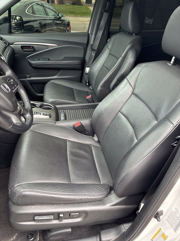 Used 2022 White Honda EX-L image 9