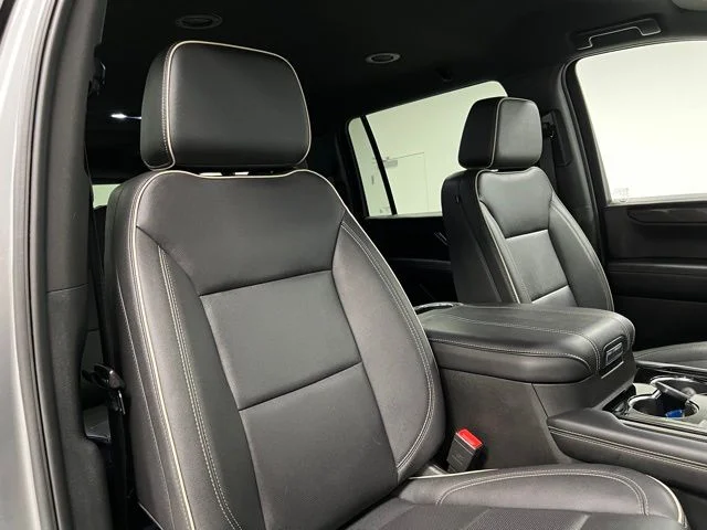 Used 2025 Gray GMC Elevation image 60