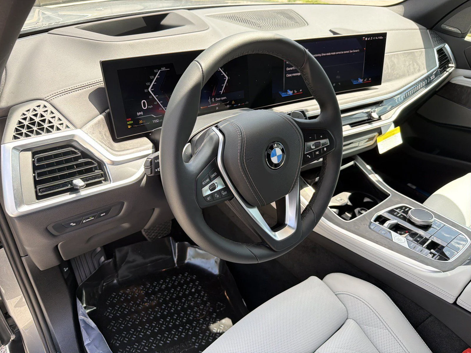 New 2026 Skyscraper Grey Metallic BMW xDrive40i image 23