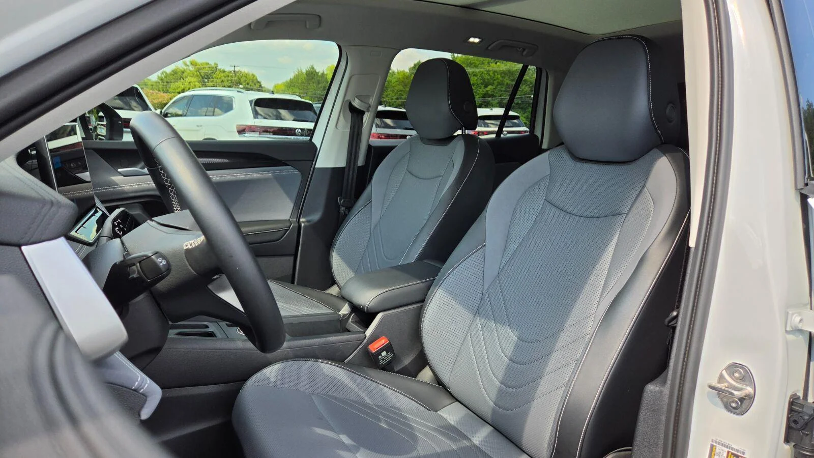 Certified Used 2026 Pure White Volkswagen SE image 20
