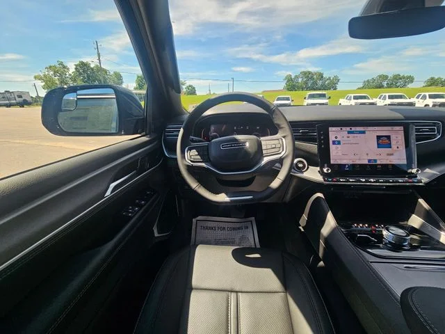 New 2026 High Gloss Black Exterior Paint Jeep Limited Altitude image 13