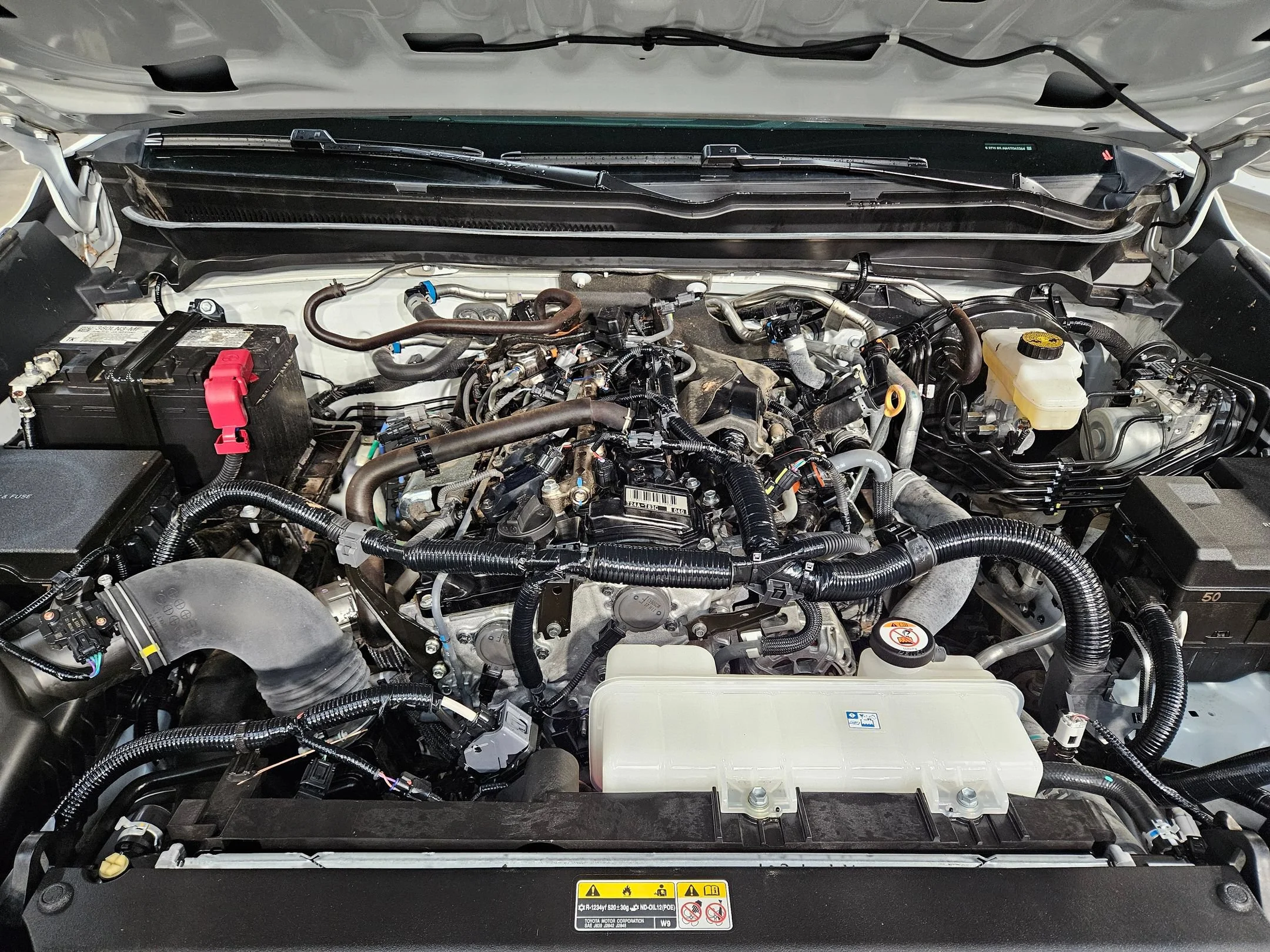 Used 2025 Ice Cap Toyota SR5 image 19