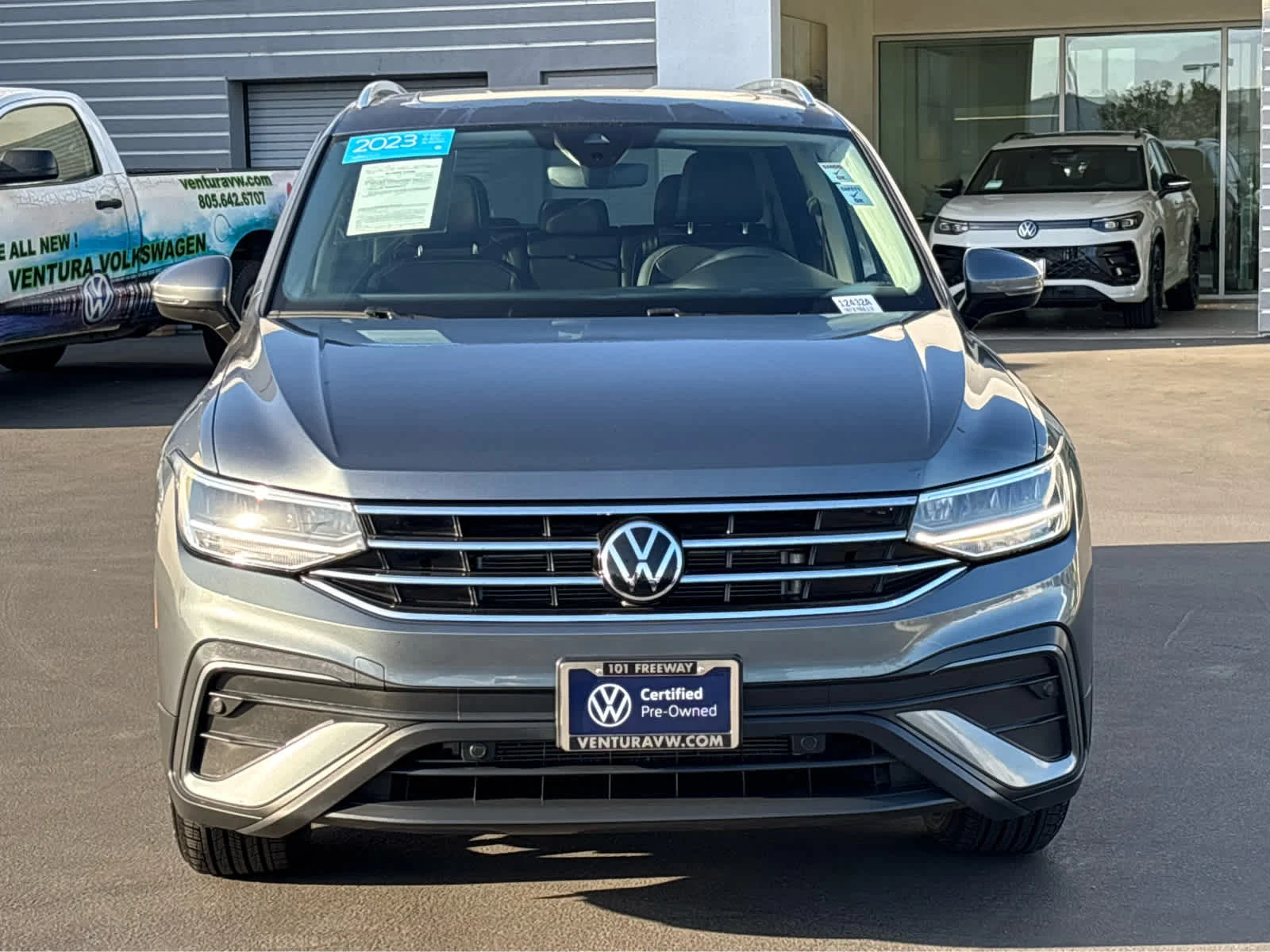 Certified Used 2023 Platinum Gray Metallic Volkswagen SE image 8