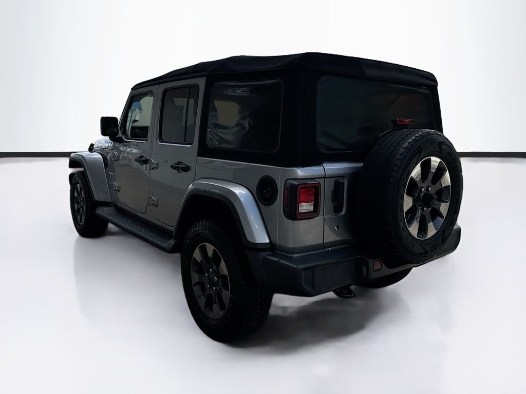 Used 2018 Silver Jeep Unlimited Sahara image 7