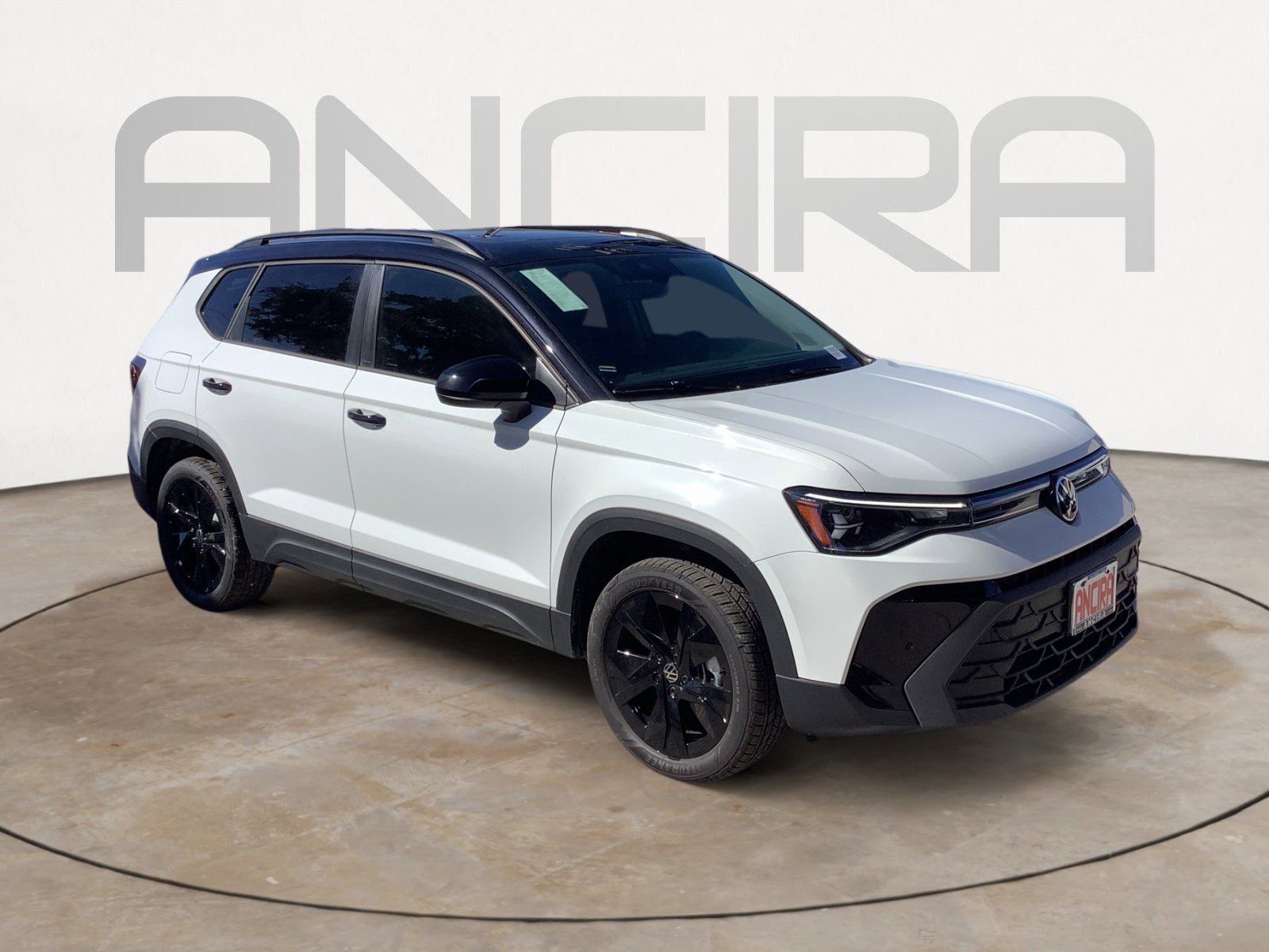 2026 Volkswagen Taos SE Black - Photo 2