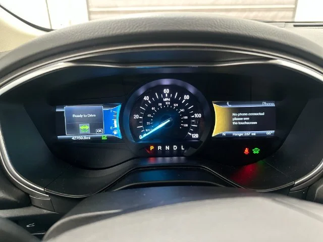 Used 2020 White Ford SE image 18