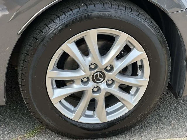 Used 2016 Gray Mazda i Sport image 10