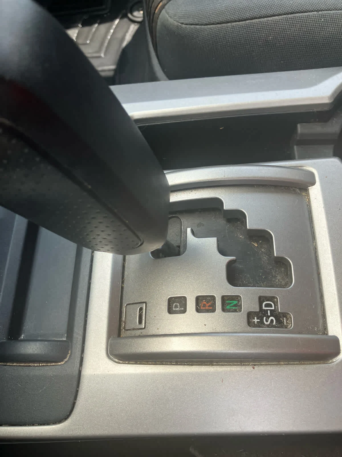 Used 2013 Blizzard Pearl Metallic Toyota SR5 image 28