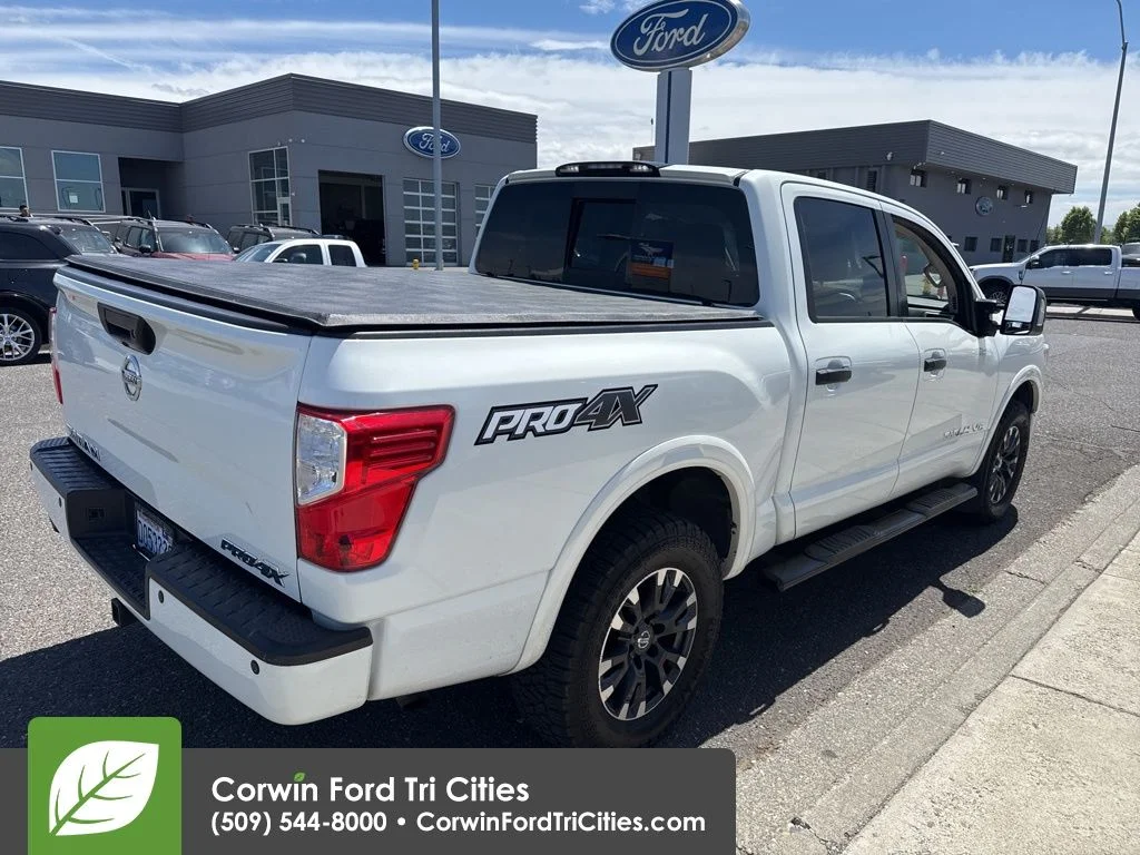 Used 2018 White Nissan PRO-4X image 7