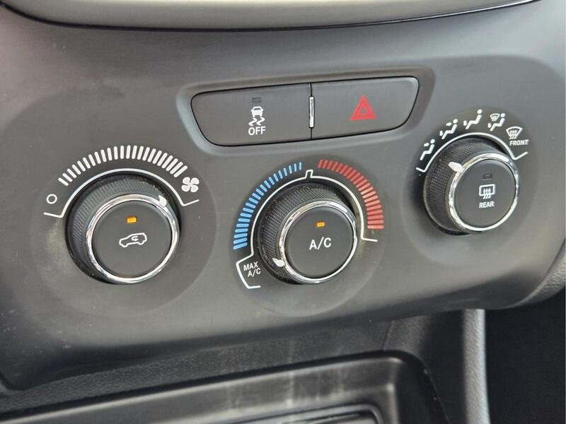 Used 2014 Brilliant Black Crystal Pearlc JEEP FWD 4DR SPORT image 26