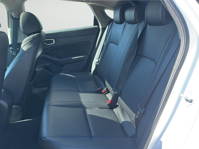 Used 2023 White Acura  image 27