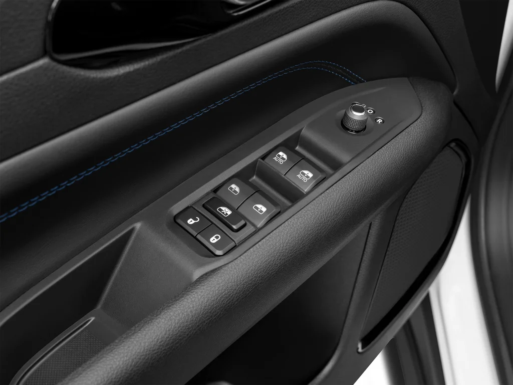 Used 2025 White Jeep Trailhawk image 13