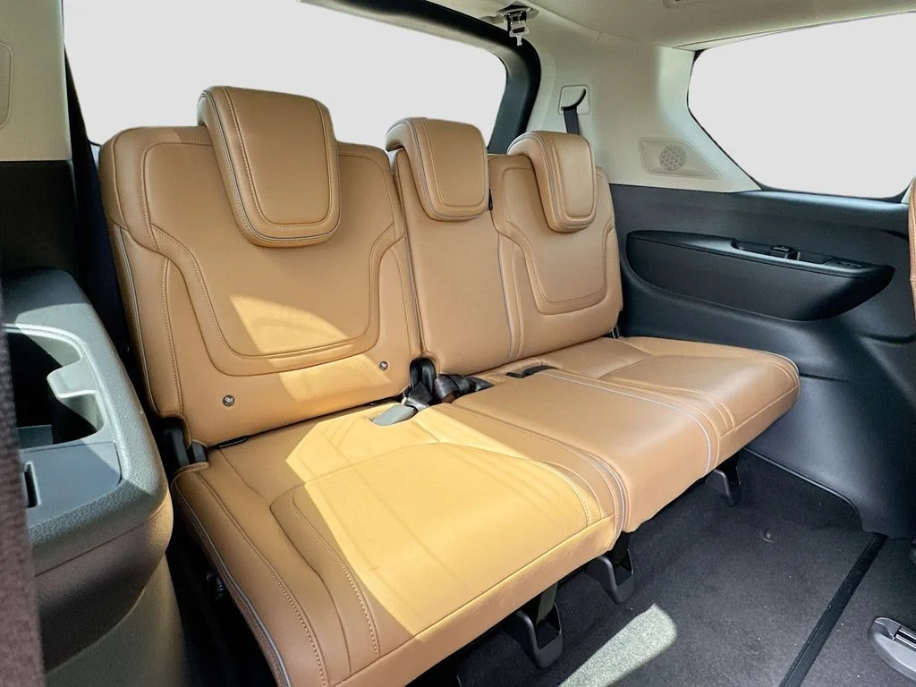 New 2027 RADIANT WHITE INFINITI Luxe 4WD image 28