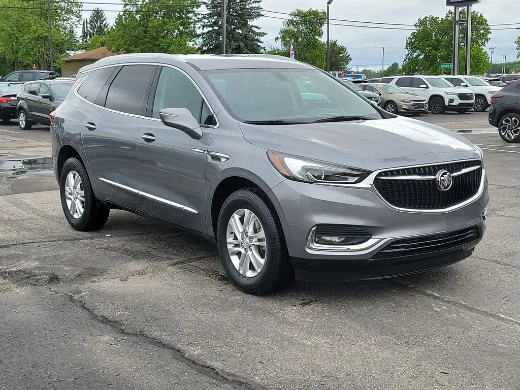 Used 2018 Gray Buick Essence image 2