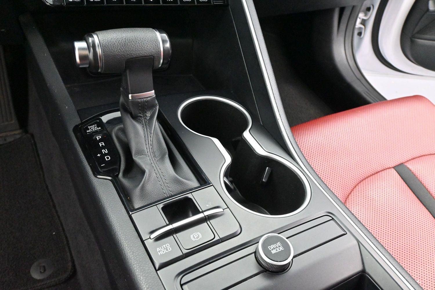 Used 2022 Glacial White Pearl Kia GT-Line image 18