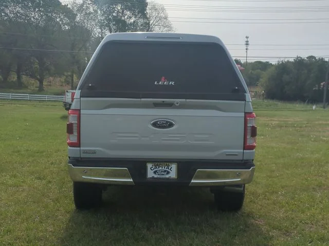 Used 2022 White Ford Lariat image 12