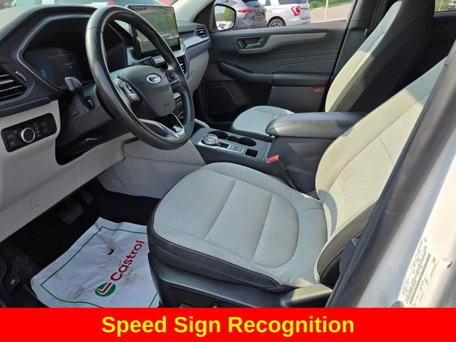 Used 2023 White Ford Active image 11