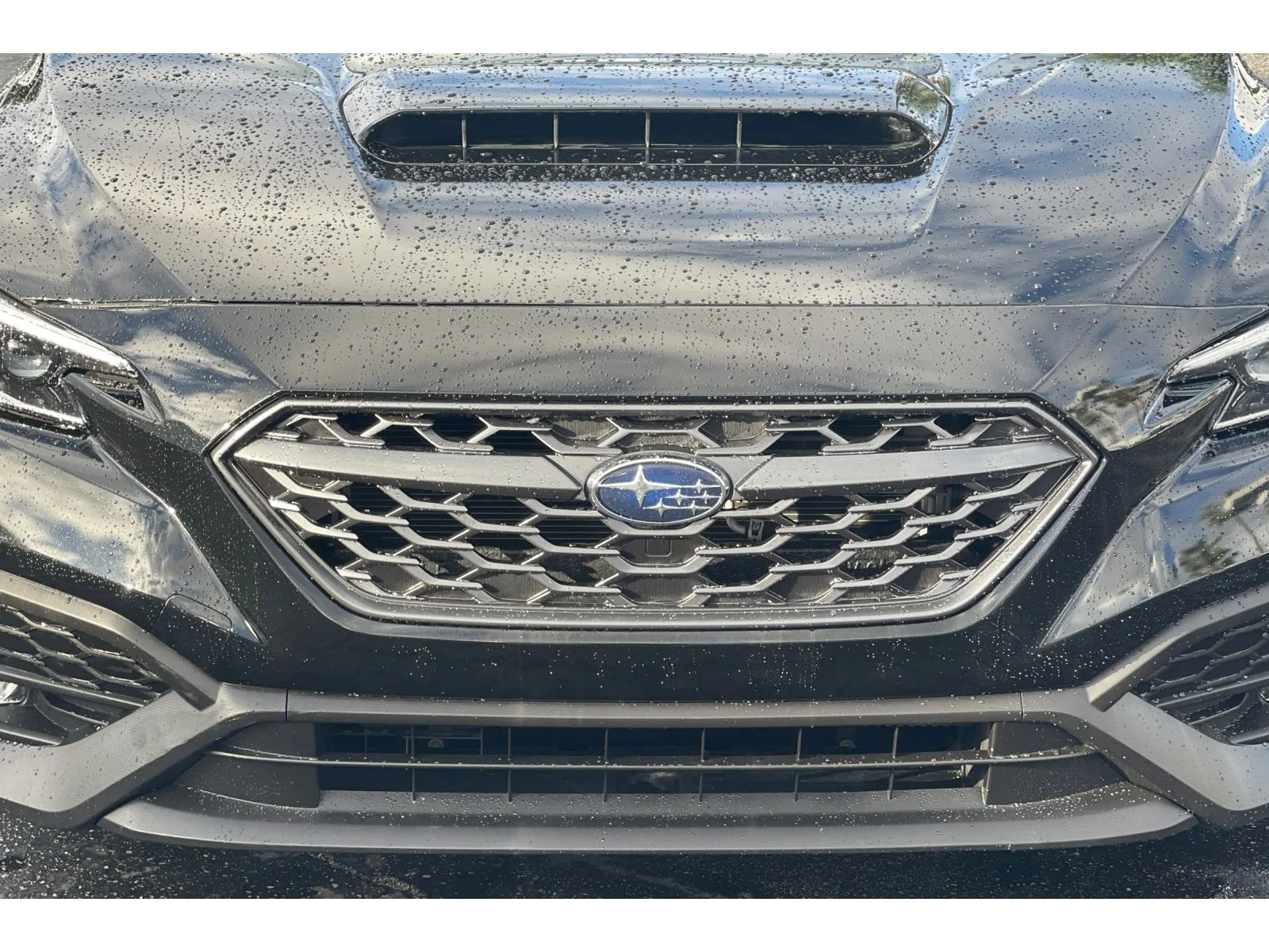Used 2022 CRYSTAL BLACK SIL Subaru Limited image 13