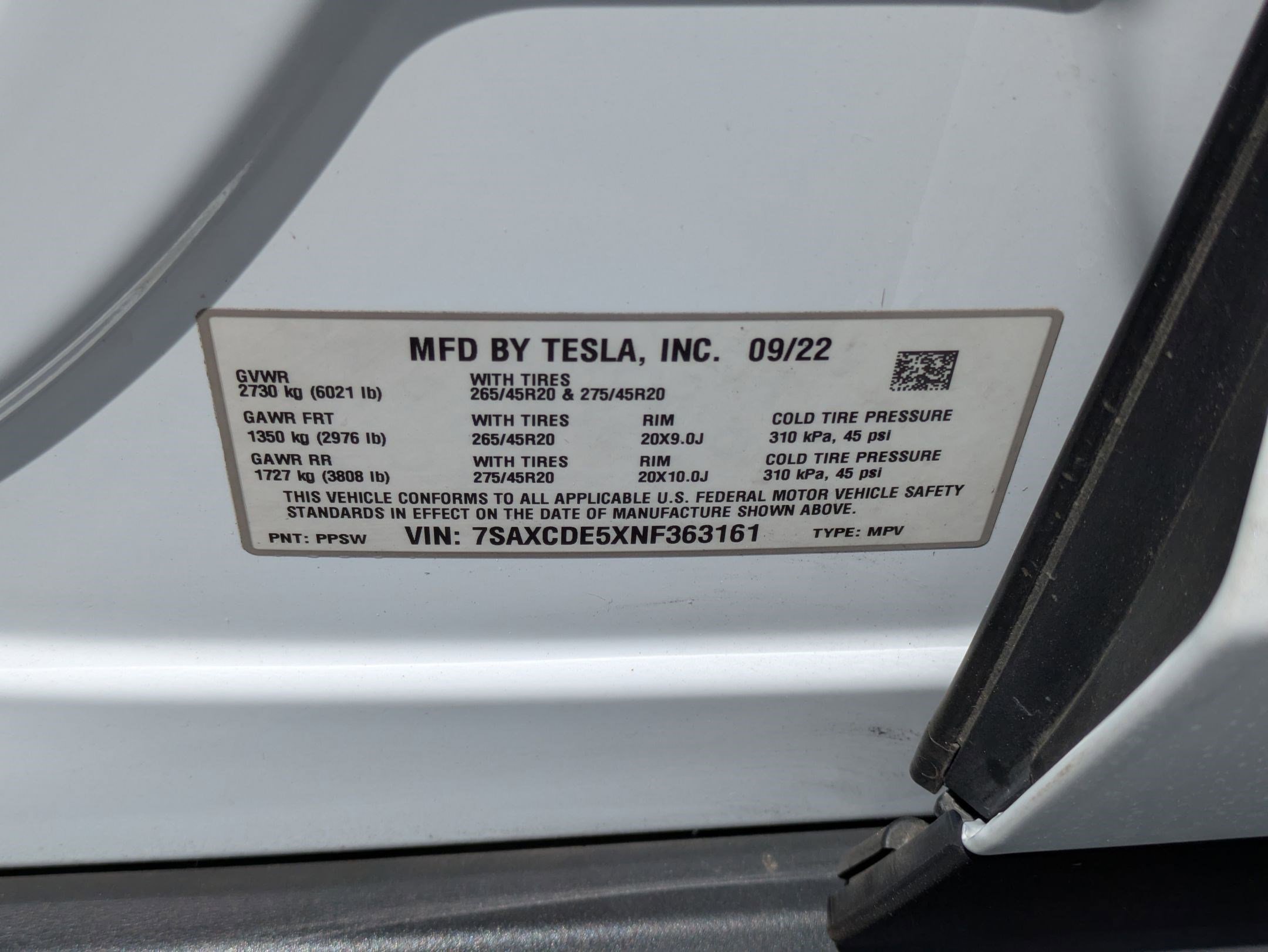 Used 2022 White Tesla AWD image 32