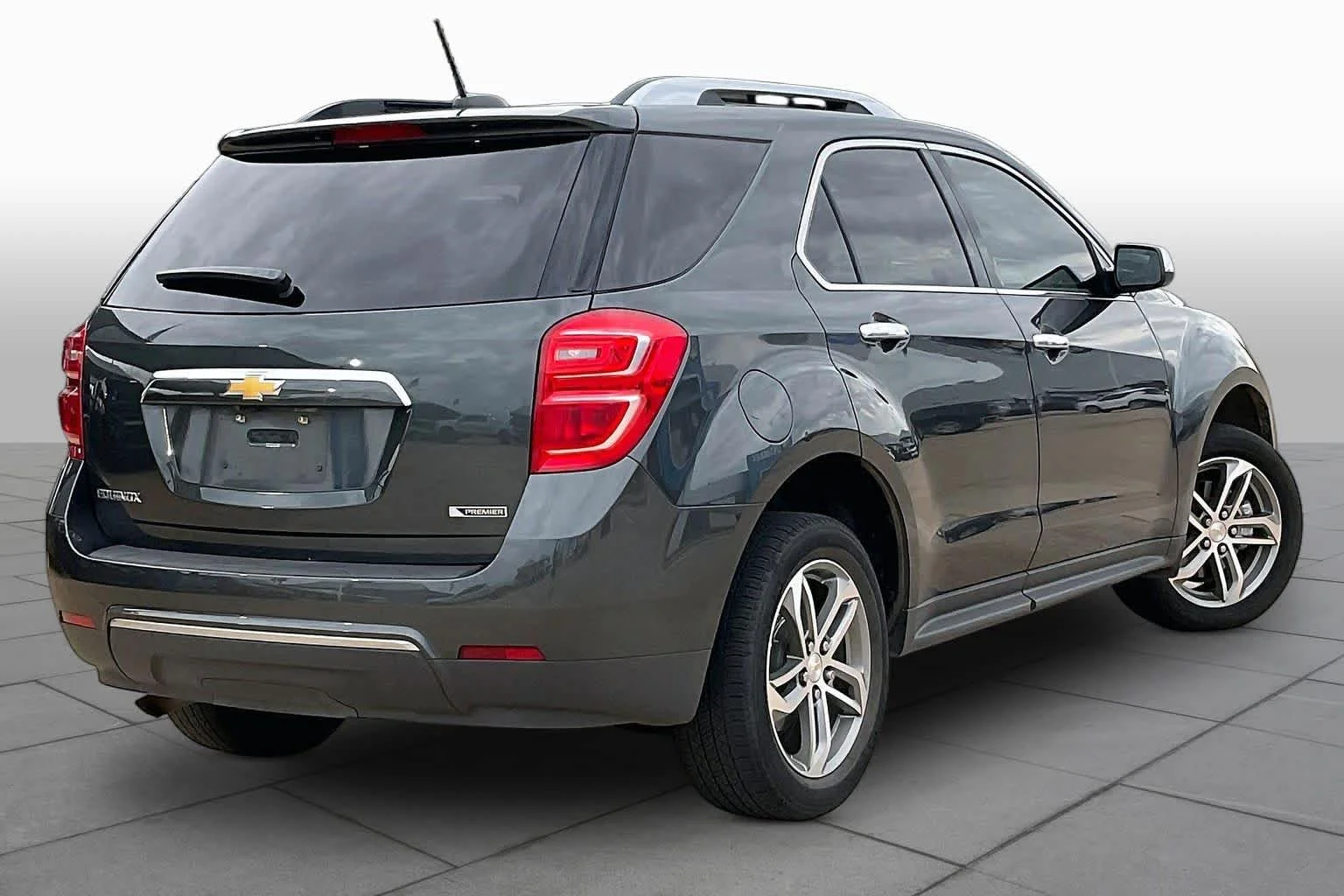 Used 2017 Nightfall Gray Metallic Chevrolet Premier image 13