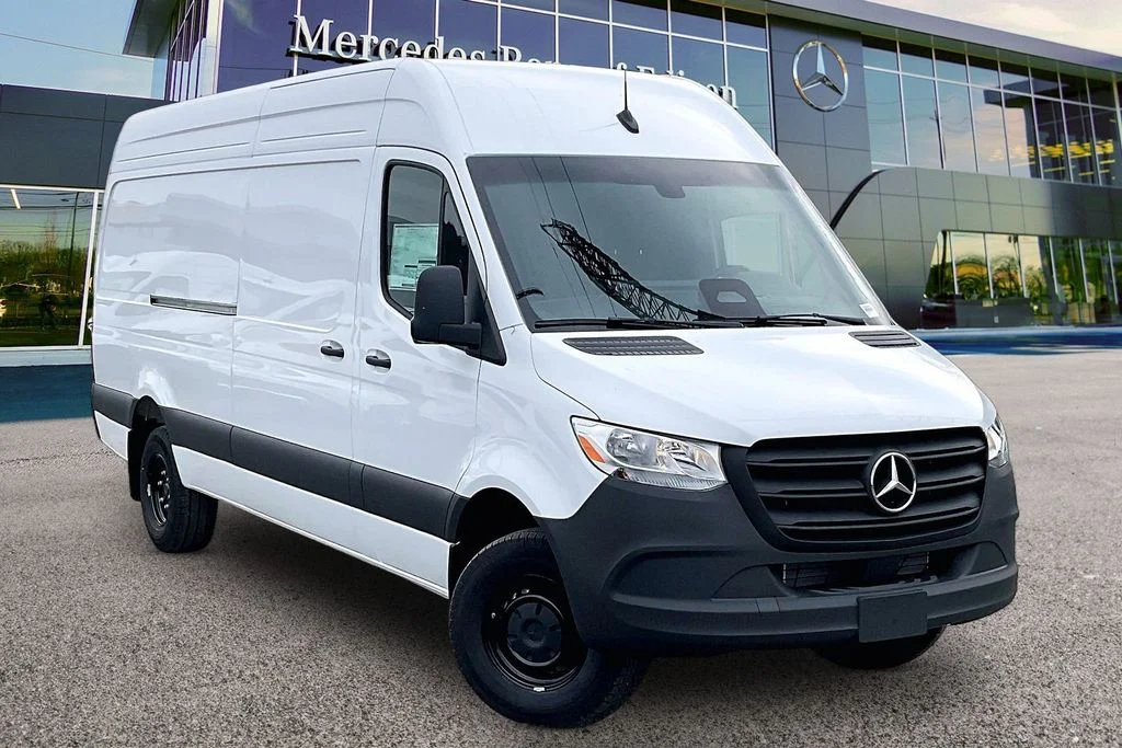 2026 Mercedes-Benz Sprinter 3500 170 WB HO High Roof's photo