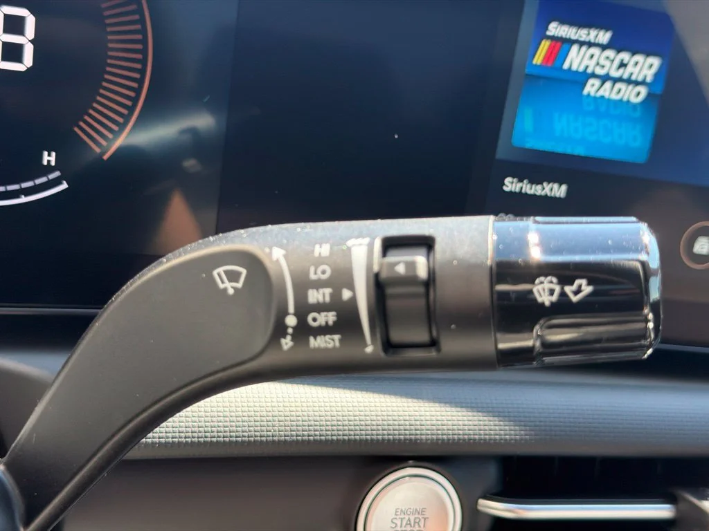 New 2027 Atlas White Hyundai SE image 31