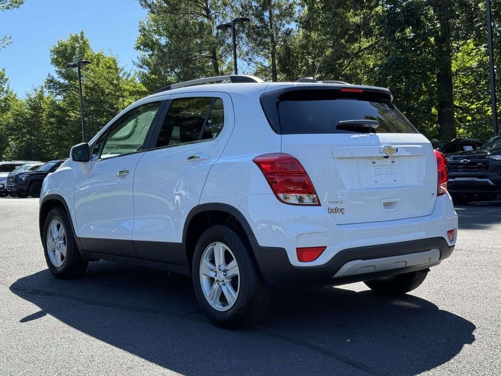 Used 2020 White Chevrolet LT image 24