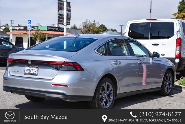Used 2023  Honda EX image 8