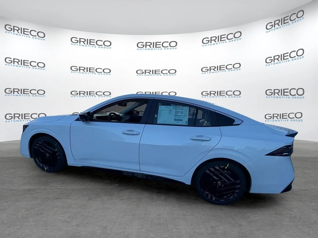 New 2027 Aspen White TriCoat Nissan SR image 5