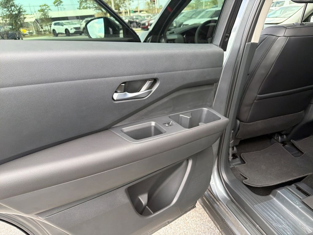 New 2026 Nissan Pathfinder SL 4D Sport Utility