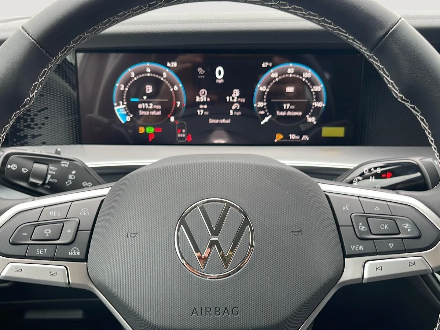 New 2026 Platinum Gray Metallic Volkswagen SE image 23