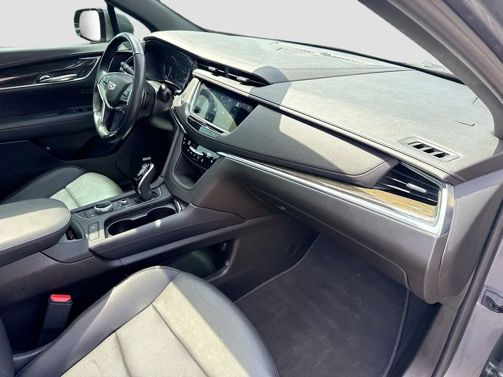 Used 2021 Gray Cadillac Premium Luxury image 34