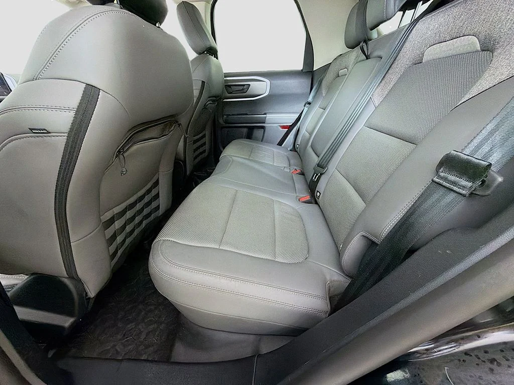 Used 2025 Shadow Black Ford Badlands image 24