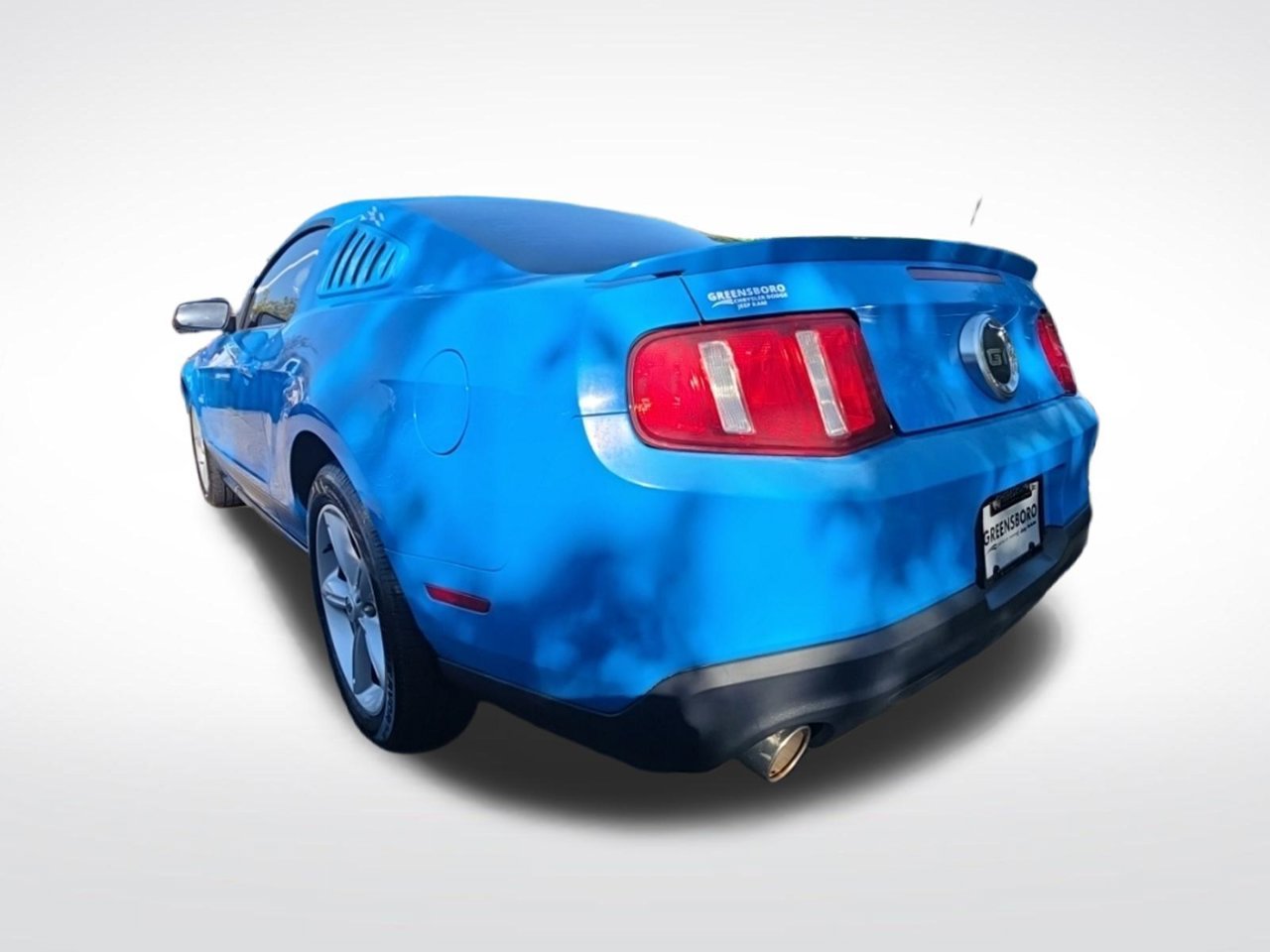 Used 2010  Ford GT Premium image 5