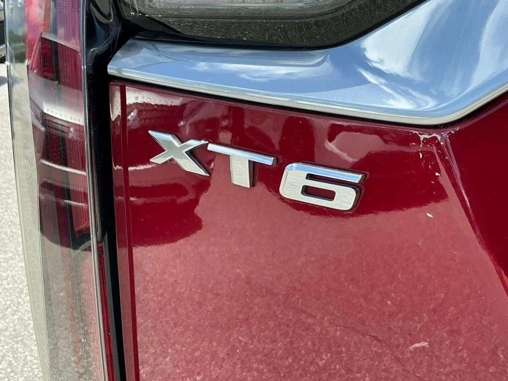 Used 2020 Red Cadillac Sport image 32