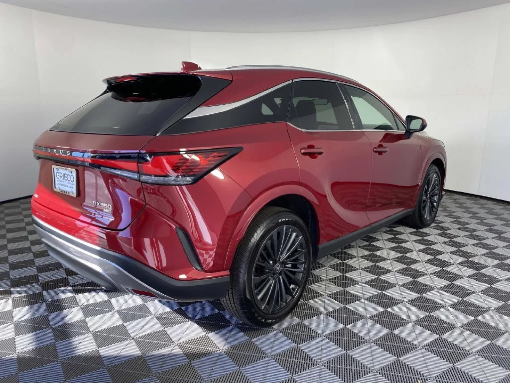 Used 2025 Matador Red Mica Lexus 350 Premium image 9