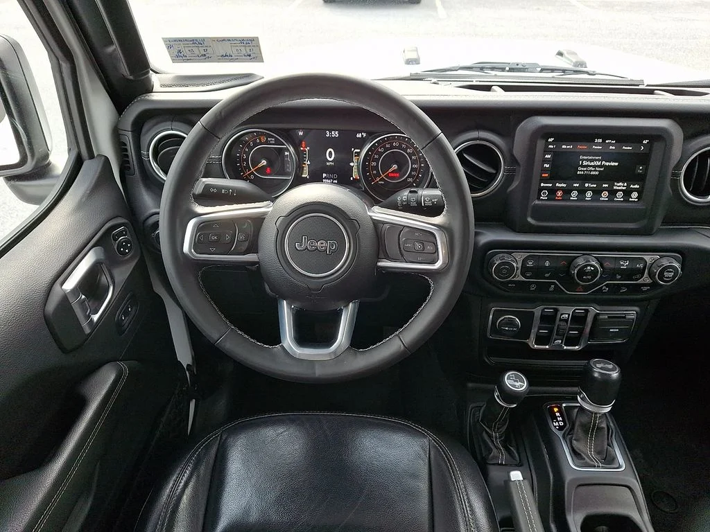 Used 2020 White Jeep Unlimited Sahara image 11