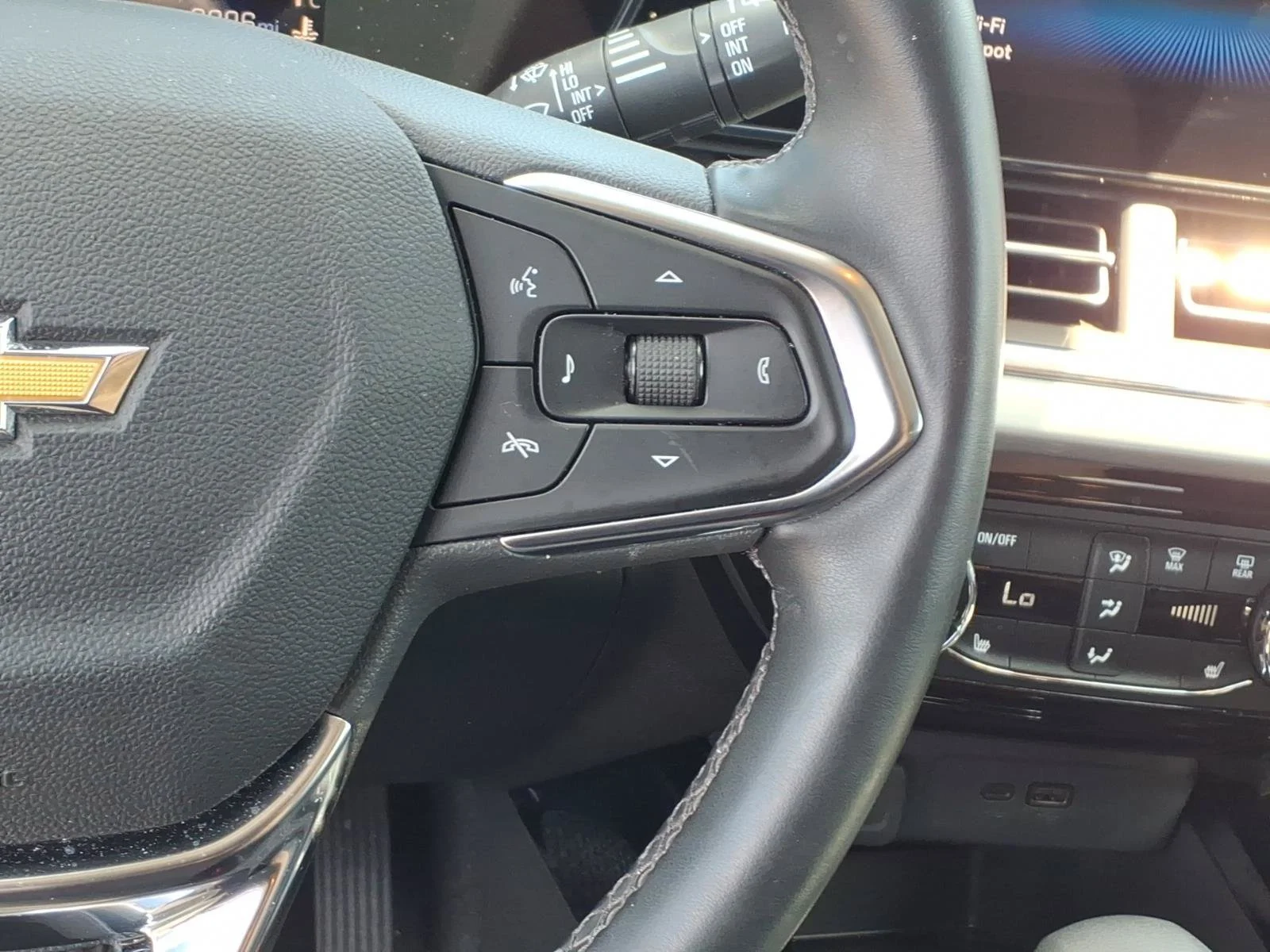 Used 2025 Crimson Metallic Chevrolet LT image 18