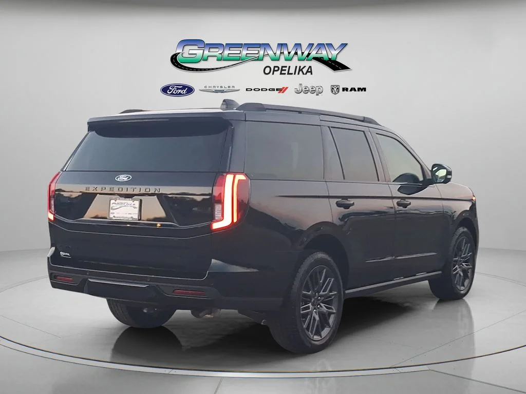 New 2027 Agate Black Metallic Ford Platinum image 41