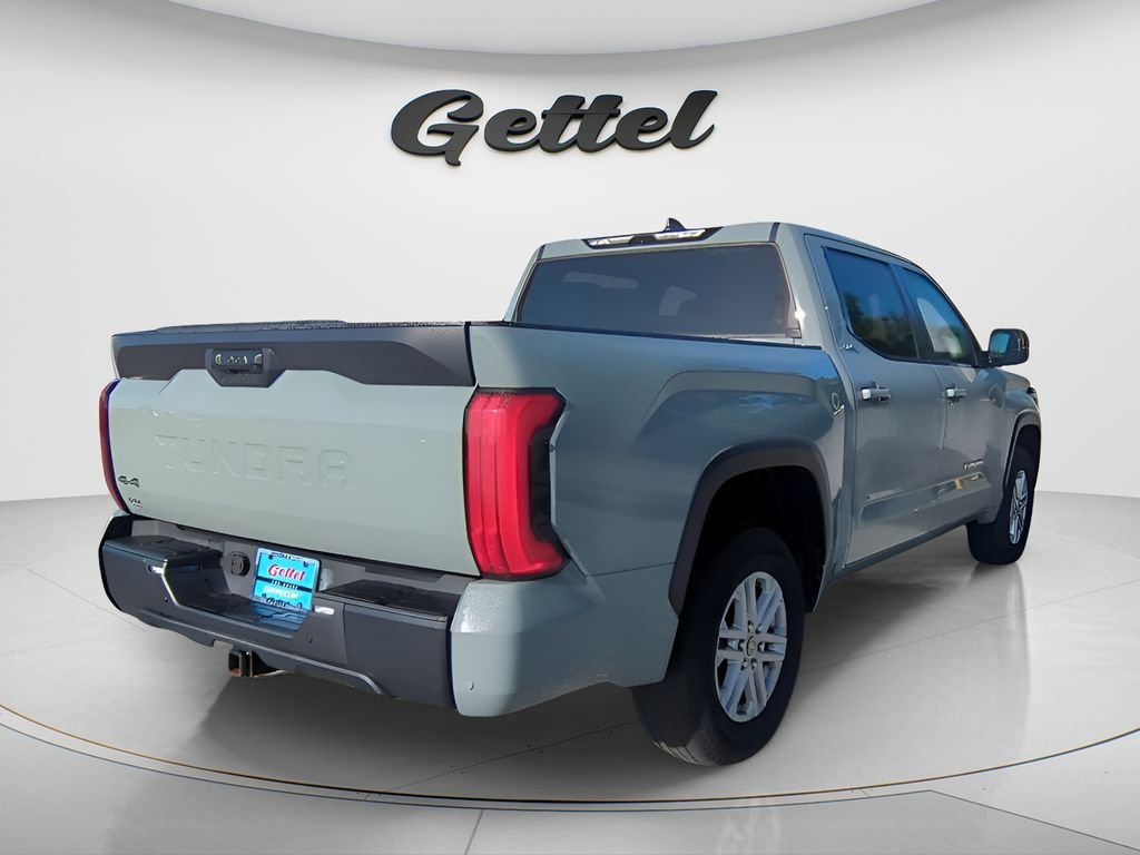 Used 2024  Toyota SR5 image 9